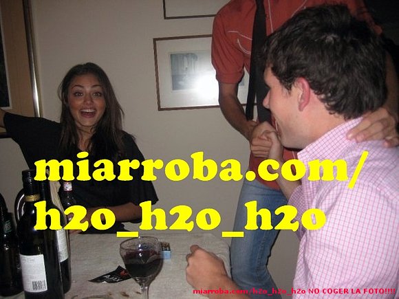 phoebe tonkin!!