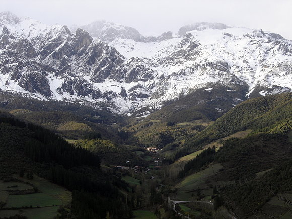 PICOS DE EUROPA NEVADOS