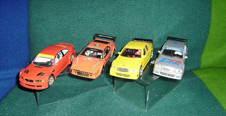 Se Venden 3 coches de slot.. actuales..