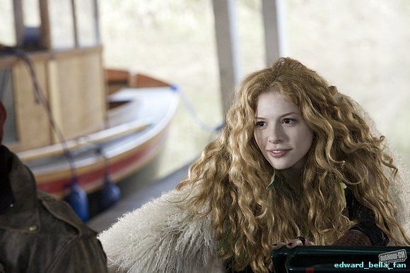Rachelle Lafevre [Victoria]