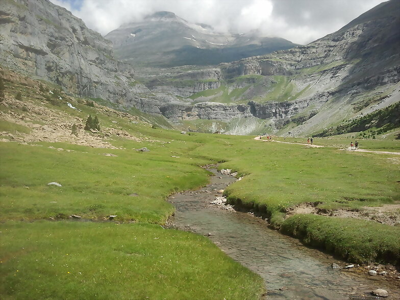 PIRINEOS