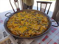 PAELLA QUE NOS COMIMOS AYER ENTRE 13 PERSONAS.