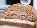 PAN RELLENO DE JAMON Y QUESO