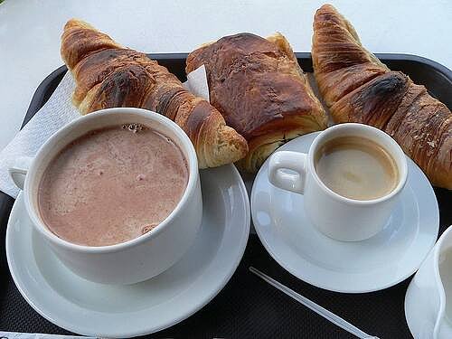 BUENOS DIAS, DESAYUNO