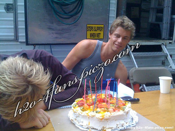 Exclusive H2O season 3!AND..HAPPY BIRTHDAY LEWIS!