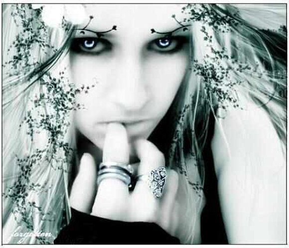 VAMPIRE-GOTIC