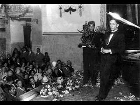 Agustin Lara.