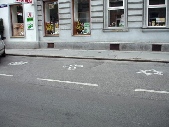 Nuevo estacionamiento.