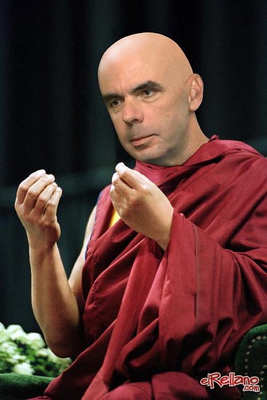 Aznar predicando.
