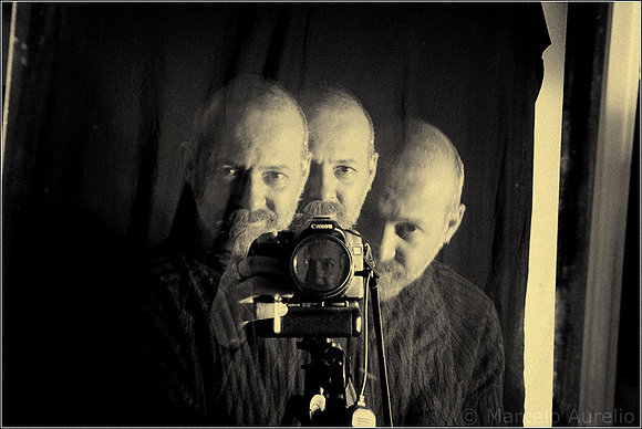 Autofotografia frente al espejo.