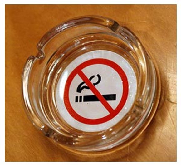 Ceniceros que prohiben fumar.