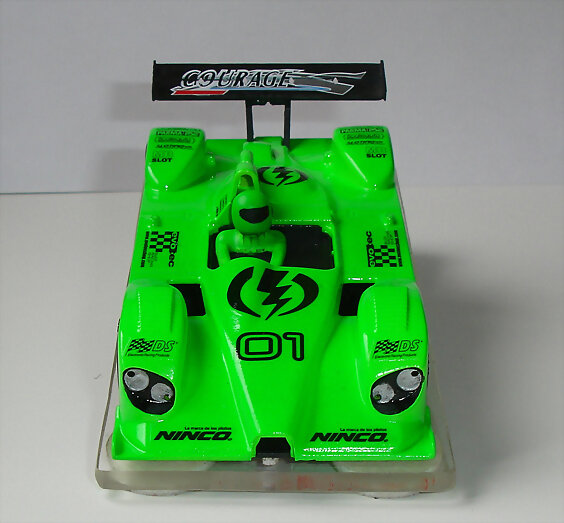 001 COCHE 01 "CMR 2012" COURAGE C-60