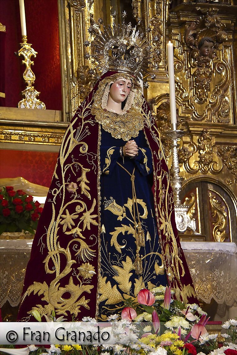 Ofrenda Floral Hdad.del Santo Entierro Arahal 2013
