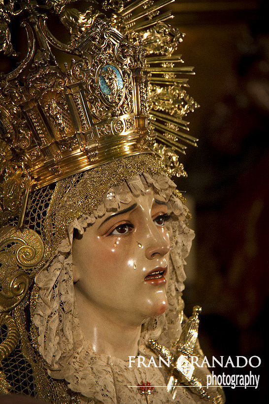Miradas de Dolores en Santa Cruz. Sevilla 2013