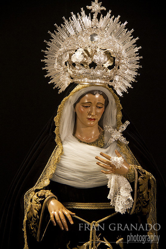 Vera Cruz con Tristezas en Besamanos 2013 Sevilla