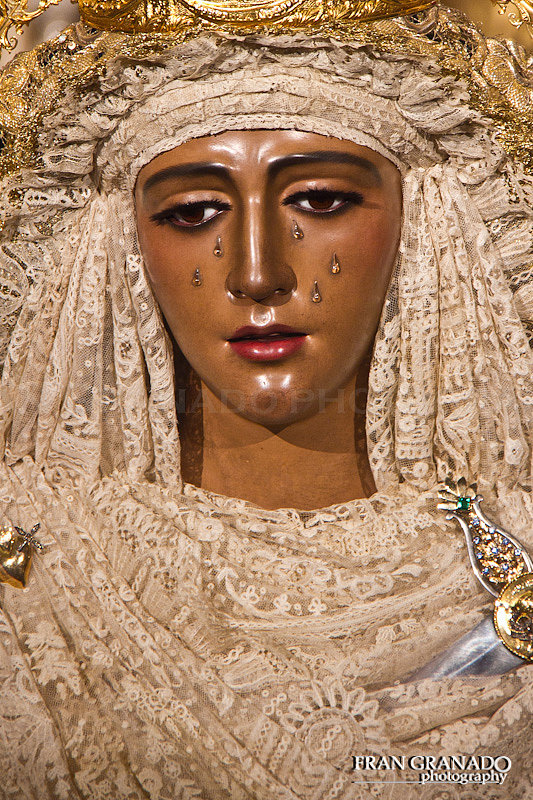 Besamanos Esperanza de Triana 2014