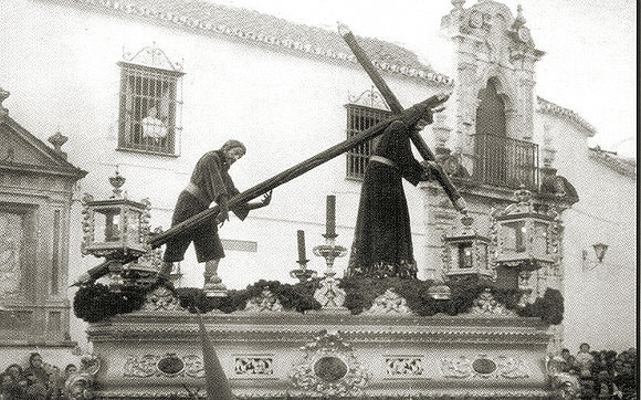 Antiguo paso de la Hdad de Jesús