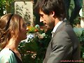 sara y lucas mirandose