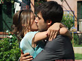 beso de sara y lucas