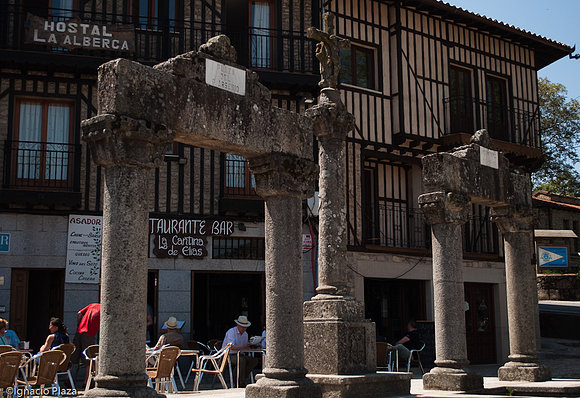Entrada al pueblo de la Alberca