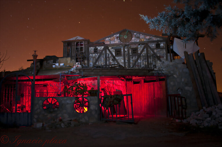 LA CASA INFERNAL