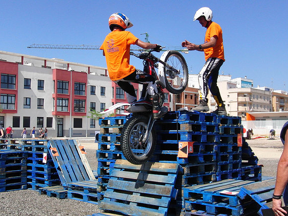 TRIAL    LA  ALCUDIA