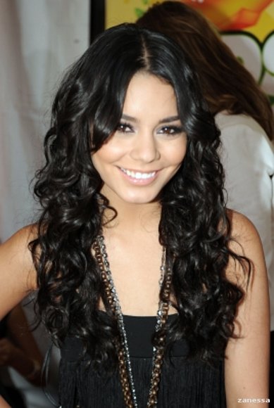 Vanessa........Kids Choice Awards 2009