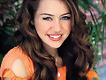 Miley Cyrus confiesa en su autobiograf&iacute;a