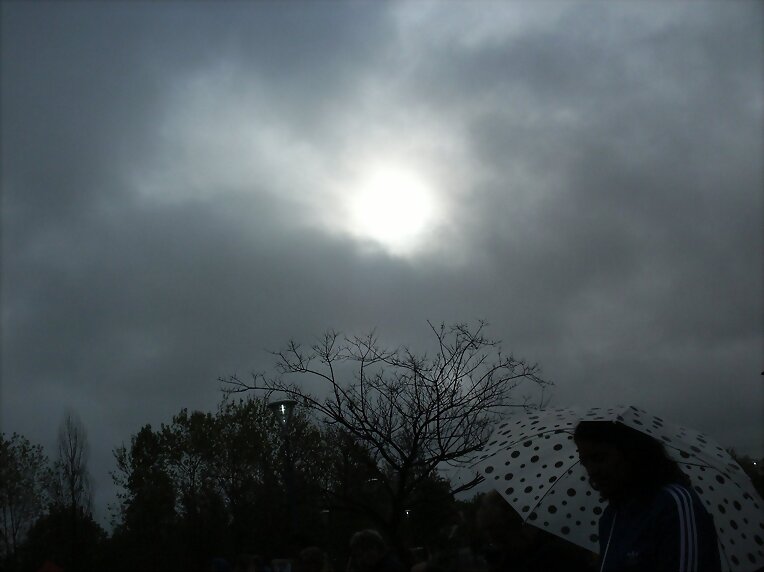 El sol a las 17 hs.