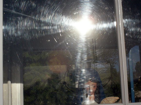 la danza del sol se refleja en la ermita