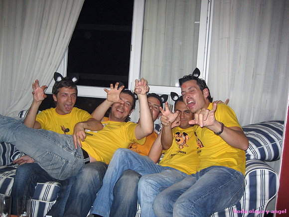 IMITANDO A LAS PANTERAS