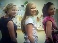 pose,cleo emma y rikki