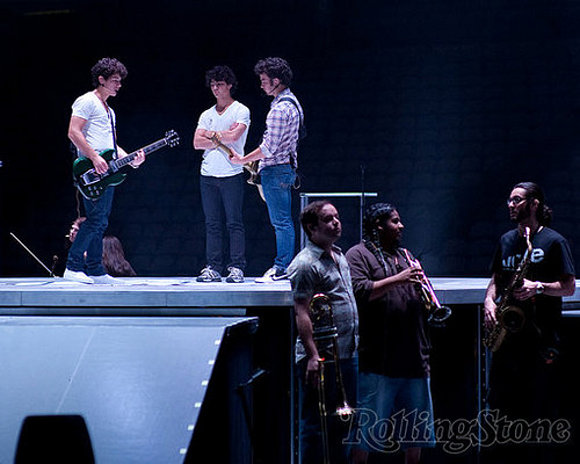 Rolling Stone Jonas brothers !