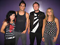 Skillet- Susurros en la oscuridad