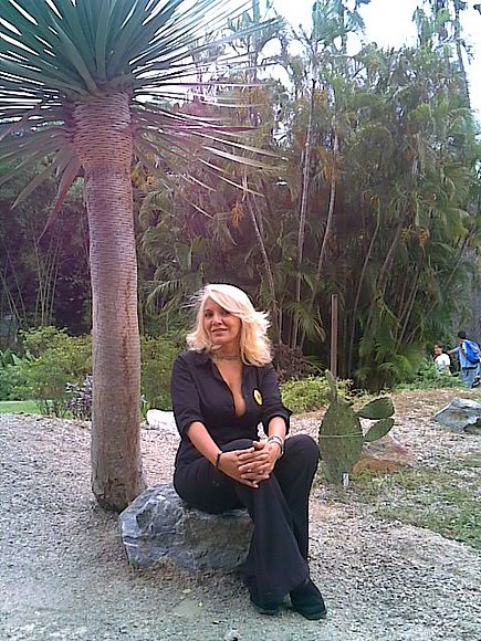 Pasiones frente al  Manantial del Amor