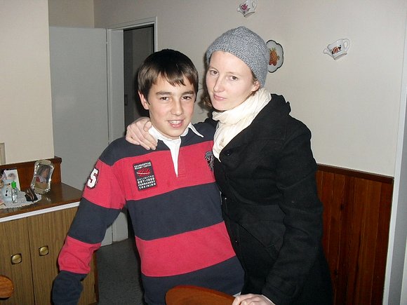 Con mi hermana!..