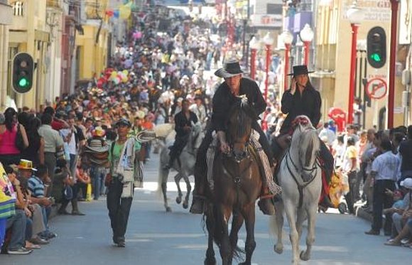 CABALGATA,FERIA MANIZALES 2011