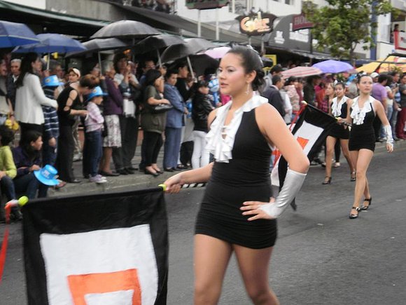 DESFILES FERIA MANIZALES BASTONERAS