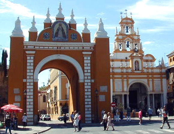 mi sevilla  bella(arco de la macarena y basilica)