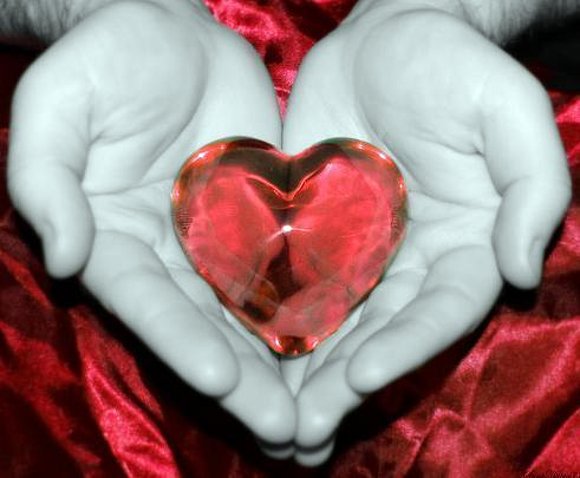 DANDO NUESTRO AMOR....