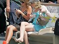 Pies de Hillary Duff