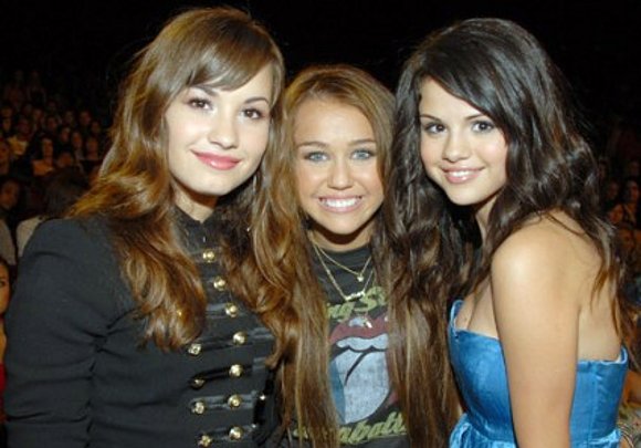 Demi, Miley y Sel