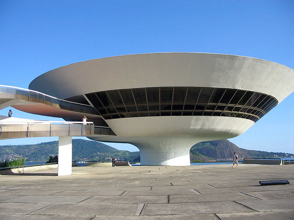Museo de Arte Contemporáneo de Niterói.