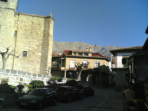 calle en villarejo del valle