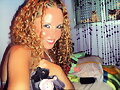 YA ESTOY POR AKI MUAKKSSS Y MUAKKSSS