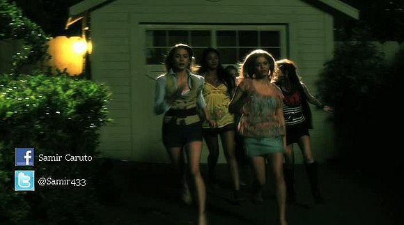 Las Chicas Corriendo