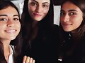 Phoebe Tonkin con fans