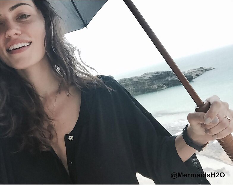 Phoebe Tonkin