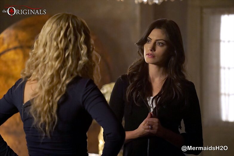 Claire & Phoebe - The Originals 3x09 Savior