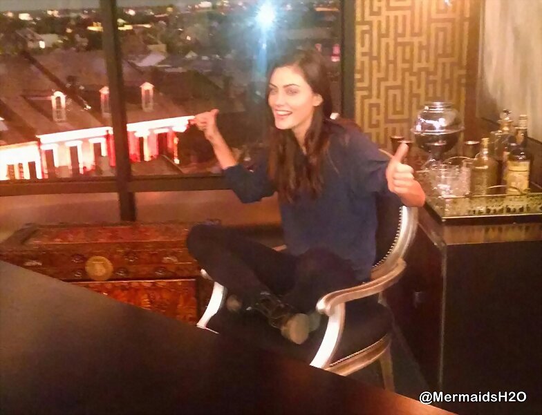 Behind the scenes Phoebe Tonkin en The Originals